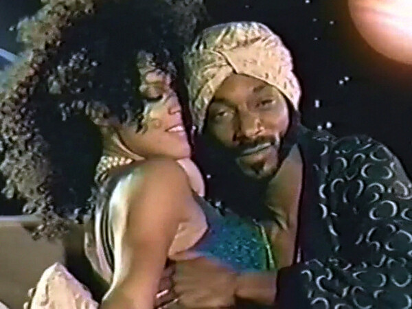 Sensual Seduction by Snoop Dogg (Music video, Contemporary R&B